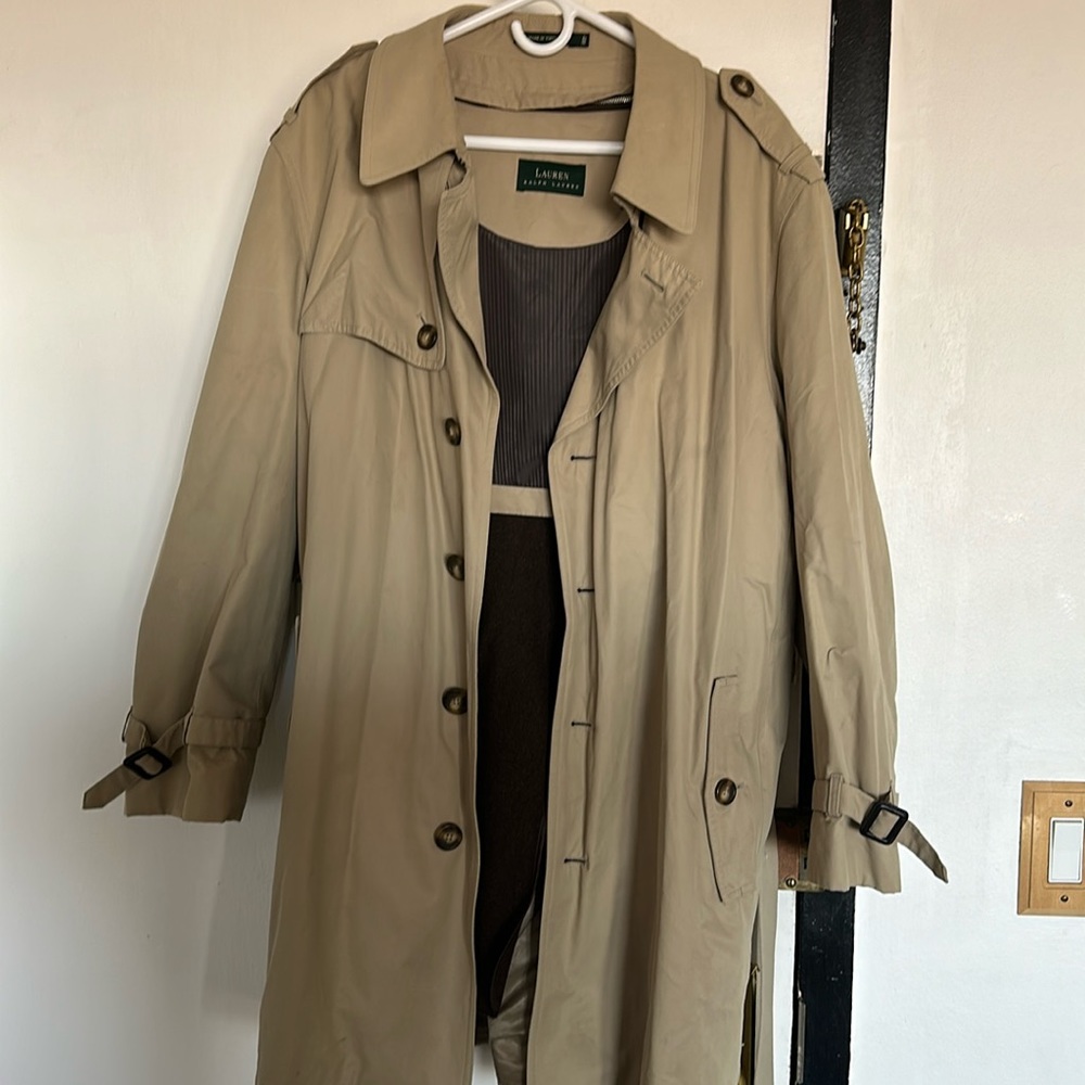LAUREN by Ralph Lauren Men’s Tan Raincoat. 48R = XL
